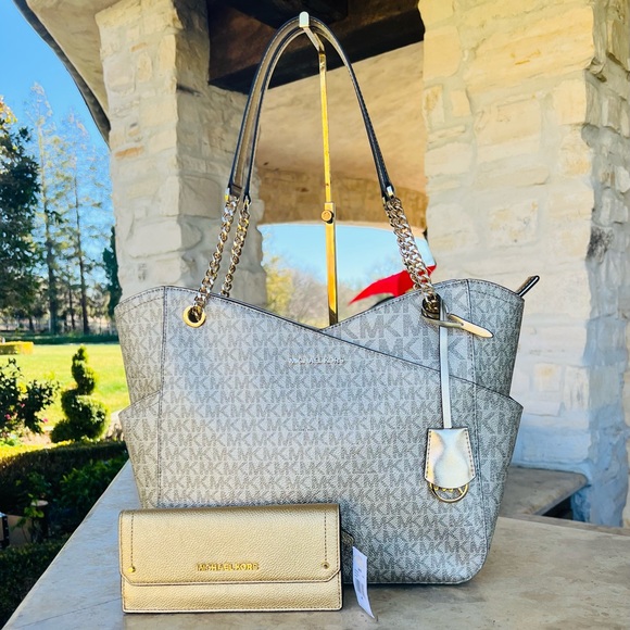 Michael Kors xlarge chain gold signature tote&wallet pale gold NWT - Picture 2 of 15